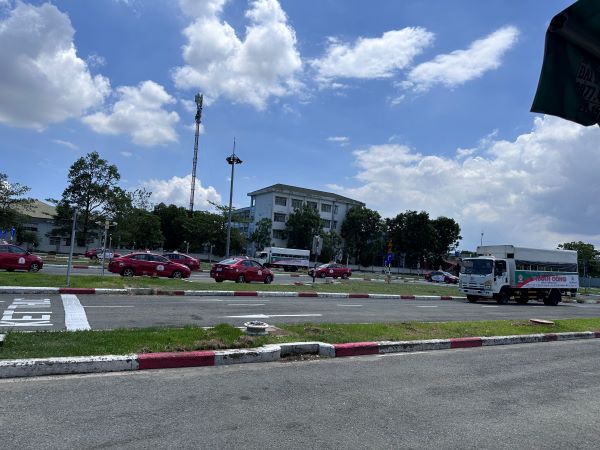 Khóa học lại xe ô tô hạng B số sàn đáp ứng tiêu chuẩn của Bộ GTVT tại Trung tâm Thành Công Nhà Bè