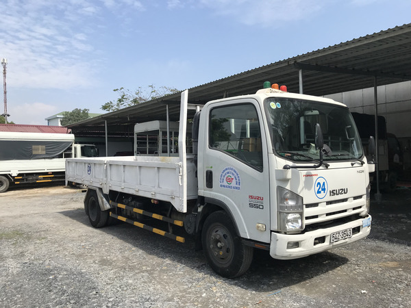 Học viên cần đủ 18 tuổi mới đủ điều kiện tham gia kỳ thi sát hạch cấp GPLX ô tô hạng C1